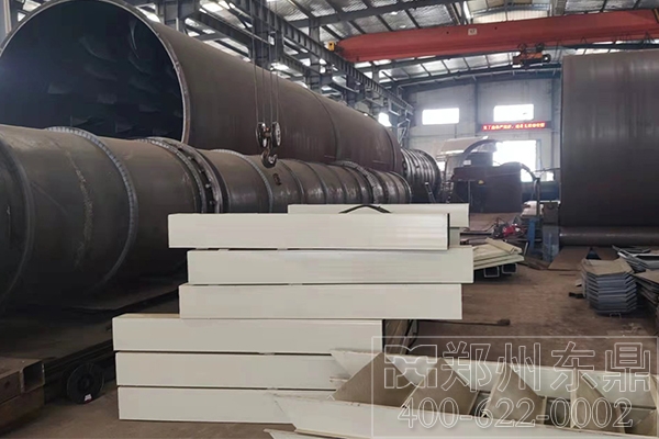 內(nèi)蒙古煤泥烘干機(jī)械制造車(chē)間實(shí)拍