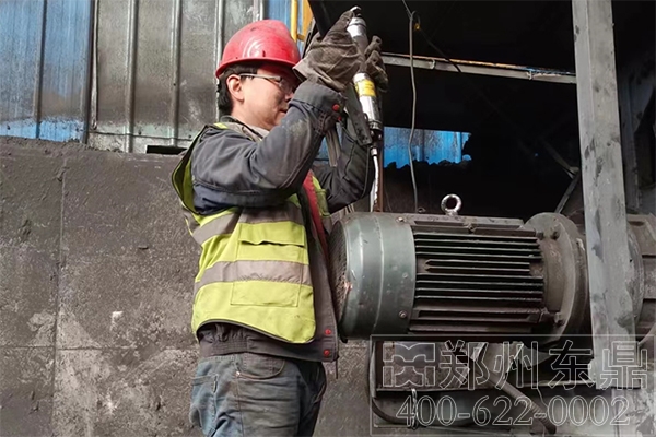 致敬東鼎最美勞動(dòng)者 致敬東鼎最美勞動(dòng)者