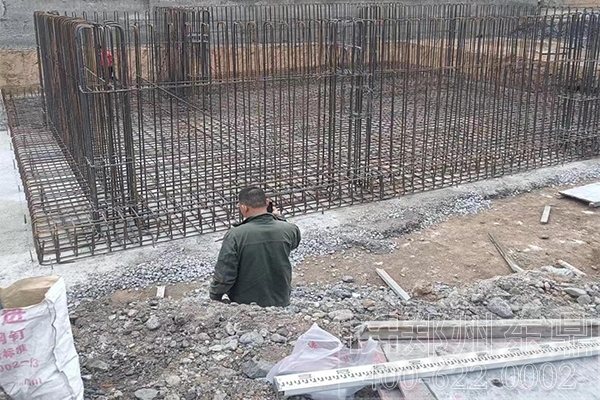 寧夏煤泥烘干機(jī)基礎(chǔ)建設(shè)安裝實(shí)拍現(xiàn)場(chǎng)